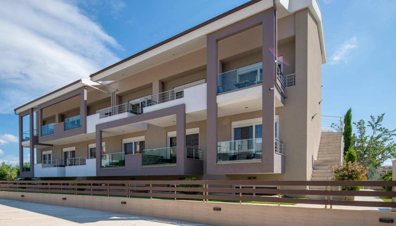 Sithonia Suites Luxury 2 Beds Studio, Semi-Ground Floor 尼基季 外观 照片